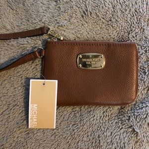 NWT Michael Kors Wristlet